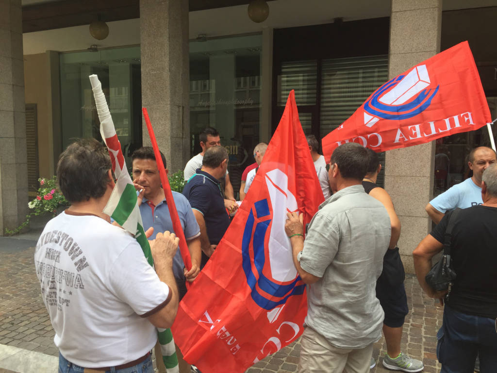 Protesta dei lavoratori Caimi