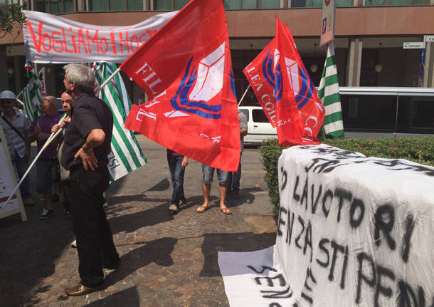 Protesta dei lavoratori della Caimi