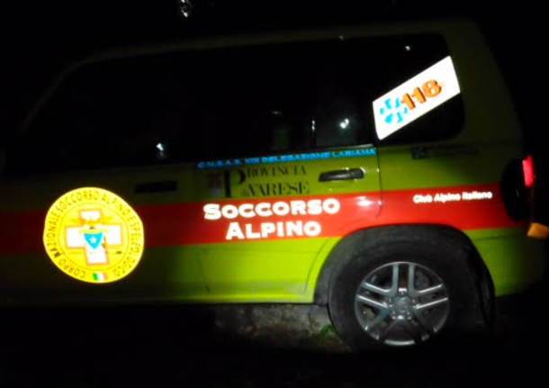 Gli uomini del soccorso alpino