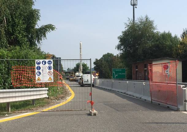 uscita a8 cavaria autostrada lavori cantiere