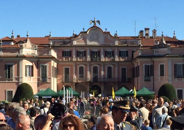 Bagno di folla per Agrivarese