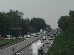 Incidente in 336, lunghe code e deviazioni