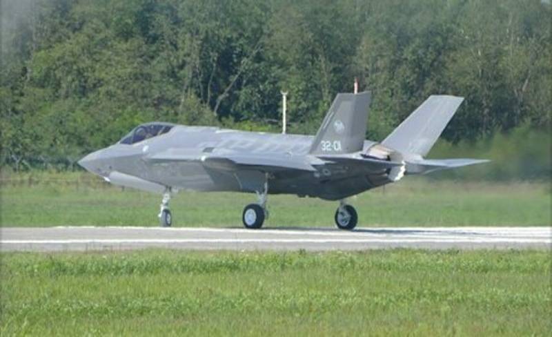 Primo volo per l'F-35 made in Italy