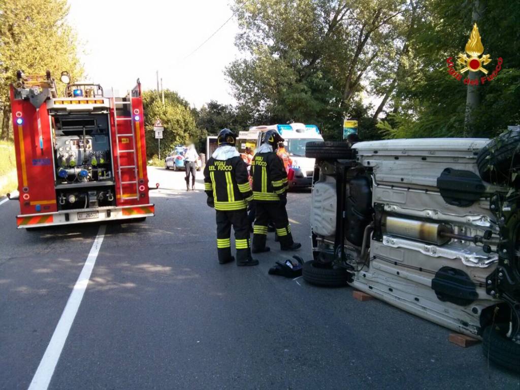 ribaltamento ronchi via corridoni