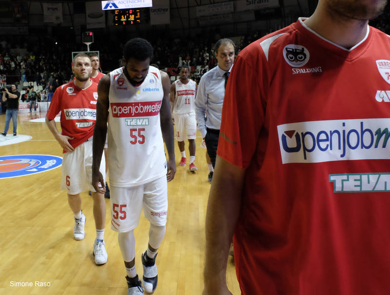 Openjobmetis Varese Pasta Reggia Caserta basket serie a