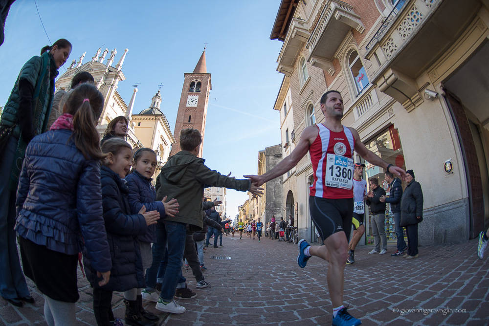 La Maratonina "invade" la città