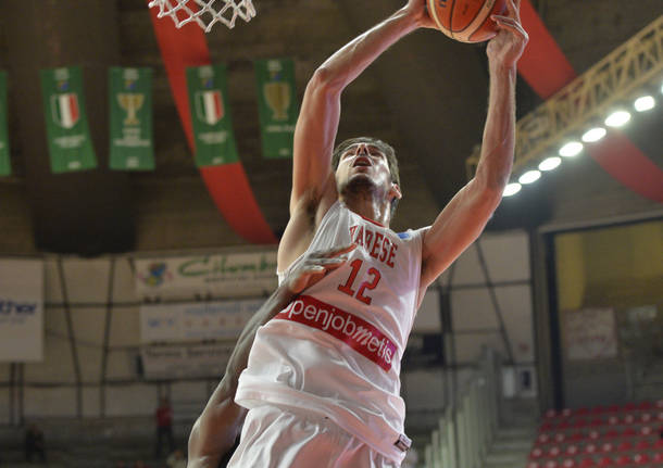 Openjobmetis Varese - Falco Szombathely 94-71 fiba europe cup