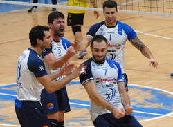 spairani esultanza pallavolo saronno