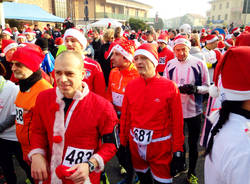 Corsa dei babbi Natale buguggiate