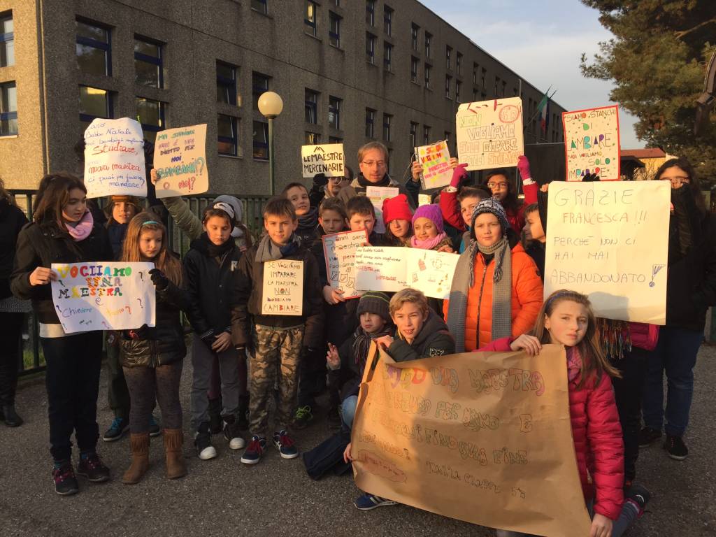 Protesta alle Ada Negri