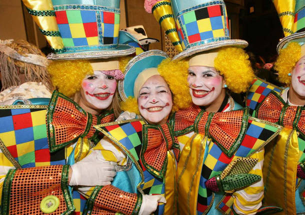 Il carnevale impazza in un weekend di tempo incerto