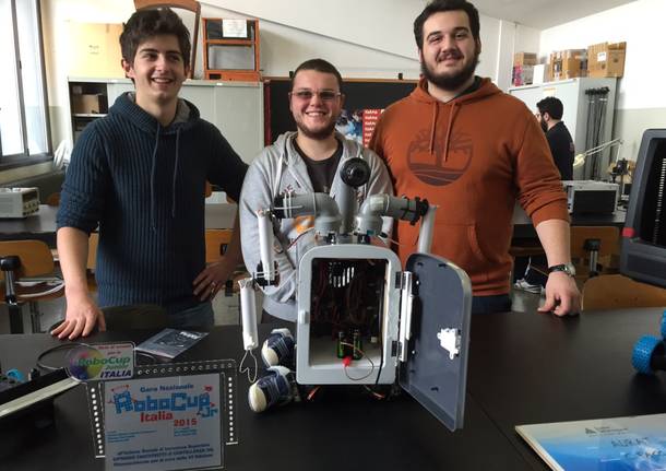 Nei laboratori del facchinetti si prepara Robocup 2016