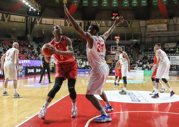 Openjobmetis Varese - Anversa Giants 92-81