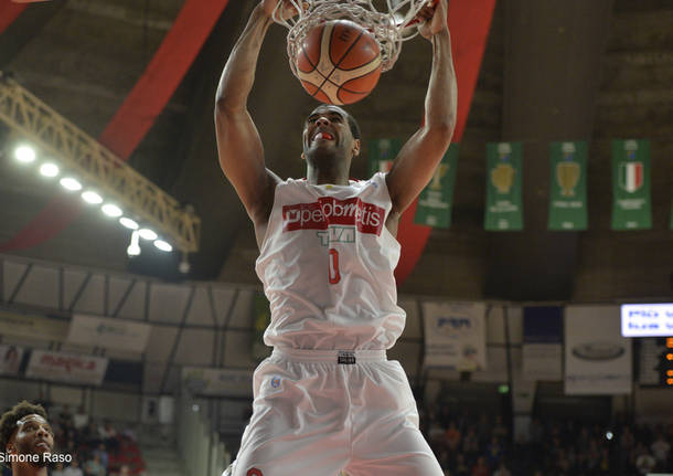 Openjobmetis Varese - Enel Brindisi 80-69