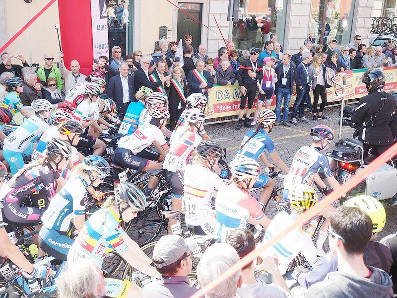 partenza trofeo binda gavirate 21 marzo 2016