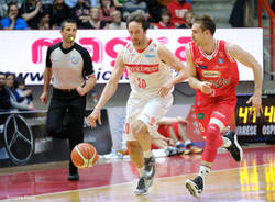 Openjobmetis Varese - Grissin Bon Reggio Emilia 77-69