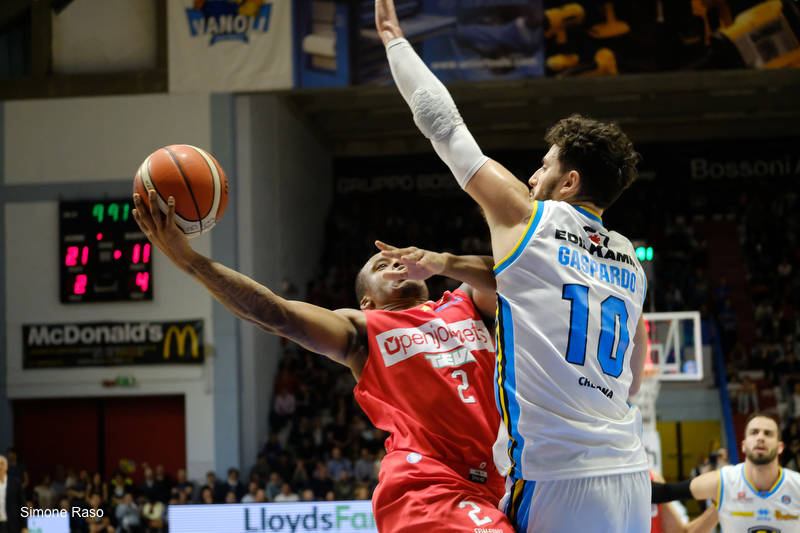 Vanoli Cremona - Openjobmetis Varese 70-79