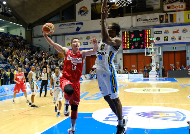 Vanoli Cremona - Openjobmetis Varese 70-79