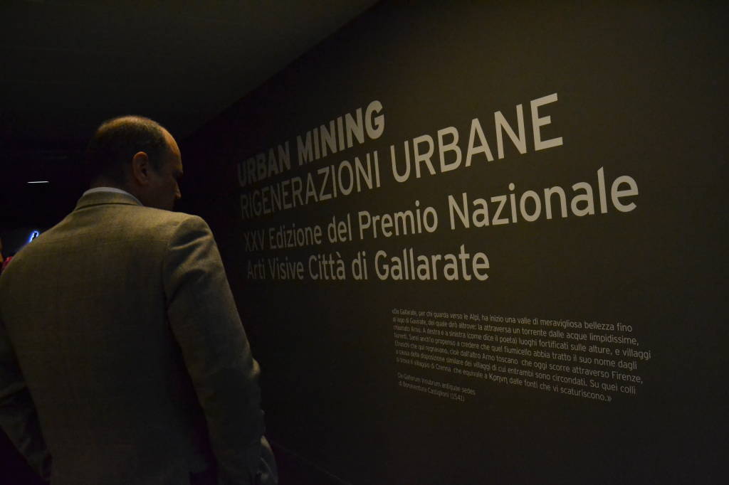 Premio Gallarate: la folla dell\'inaugurazione