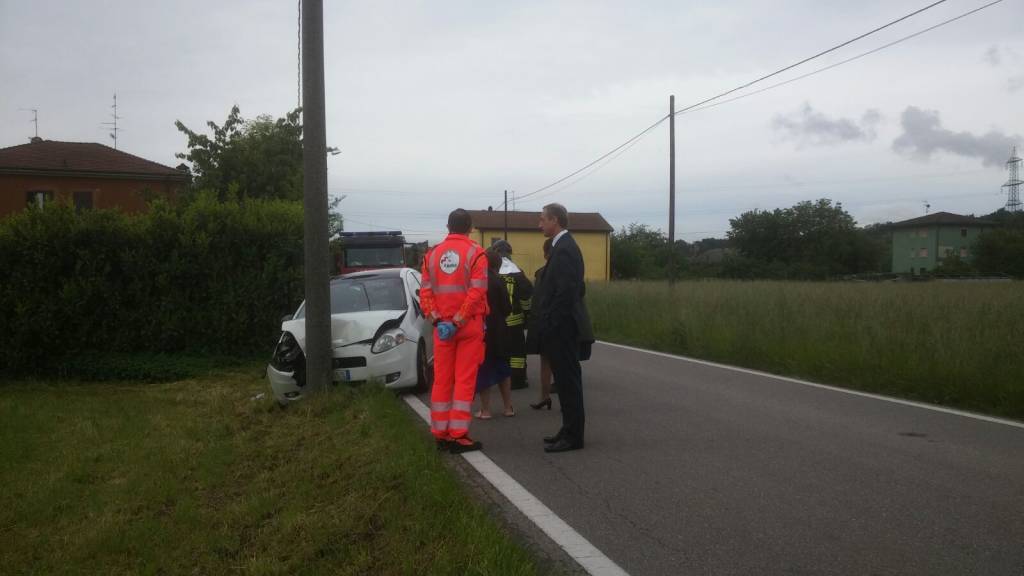 incidente stradale gornate olona venerdì 13 maggio