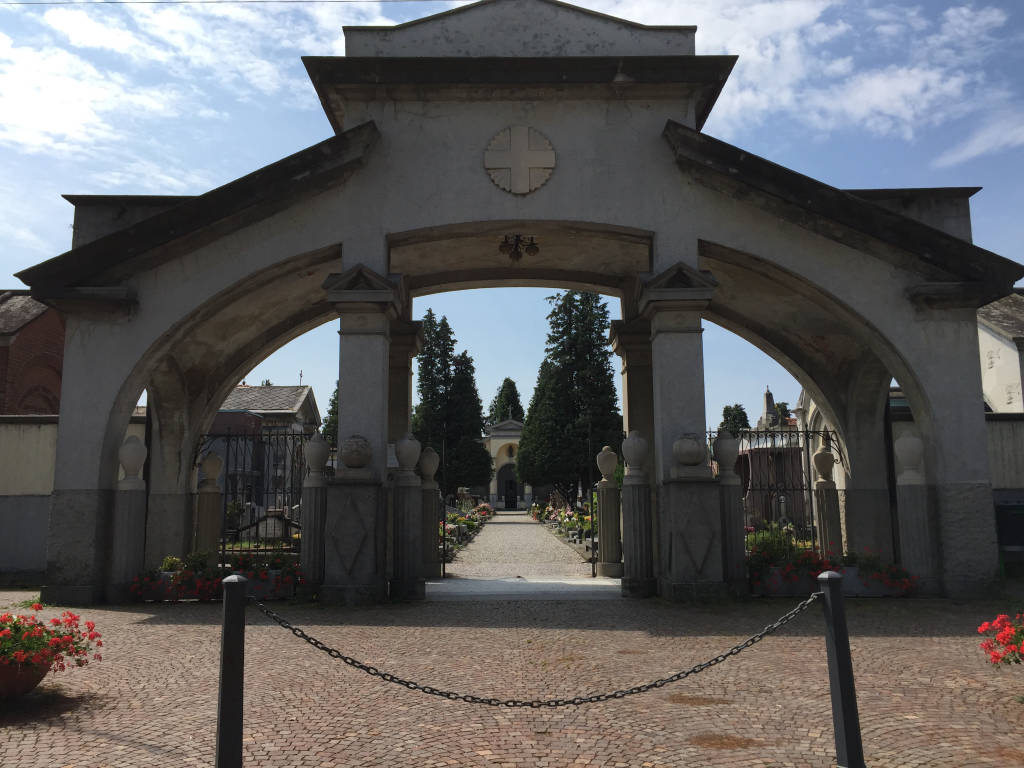 Nuovo l'ok per il cimitero di Castiglione 