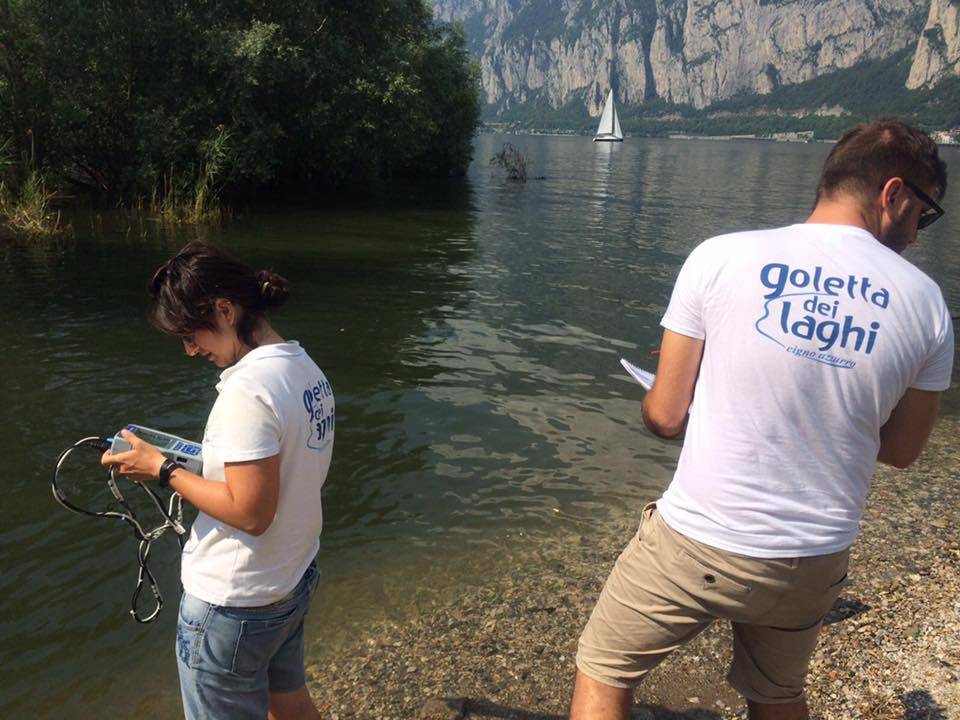 La campagna Goletta dei laghi sulle acque del Lago Maggiore