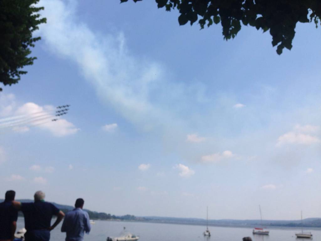 Frecce tricolori, le prove sul Lago Maggiore