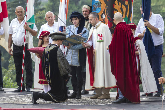 Palio dei Castelli, investitura del Capitano