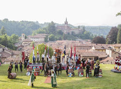 Palio dei Castelli, la pesatura delle botti