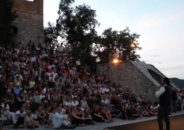 Fausto Russo Alesi in scena alla terrazza del Mosè