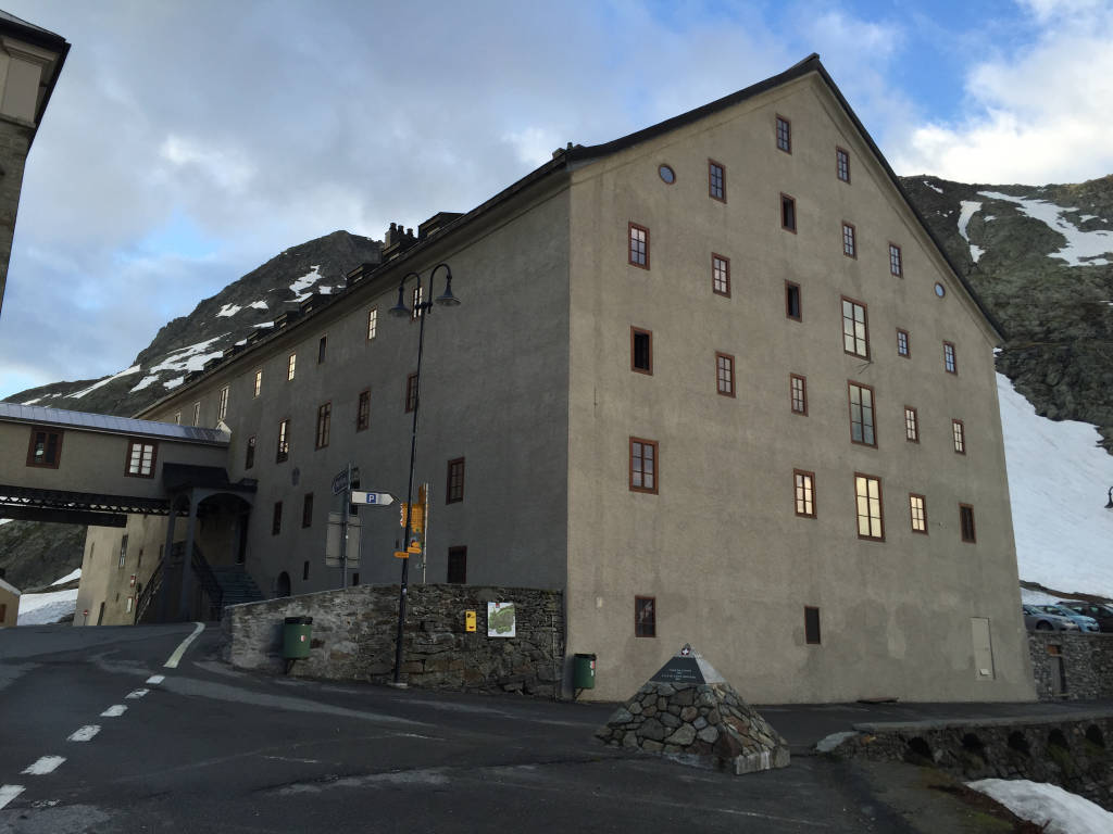 Via Francigena: dal Gran San Bernardo a Echevennoz 