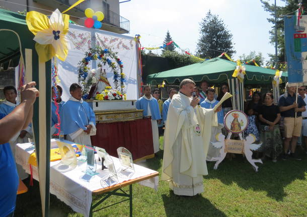 Ecuadoriani invadono Bedero Valcuvia per festeggiare la loro Madonna