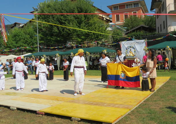 Ecuadoriani invadono Bedero Valcuvia per festeggiare la loro Madonna