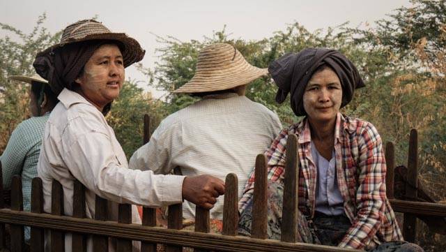 Gli sguardi del Myanmar