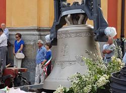 Grande festa a Ispra, sono tornate le campane