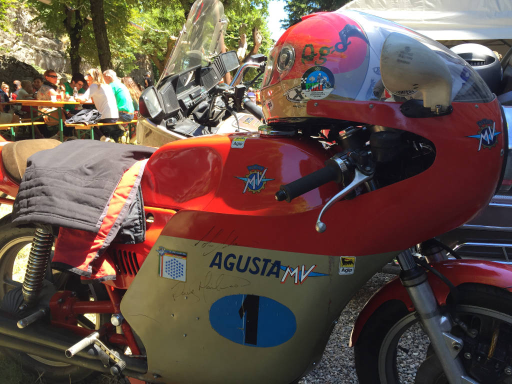 Il motoraduno alpino parte da piazza repubblica