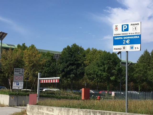 parcheggi casbeno provincia di varese