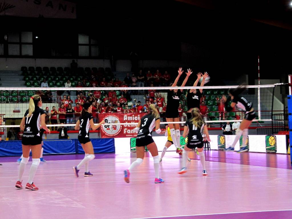 La UYBA nella prima semifinale del Trofeo Bellomo