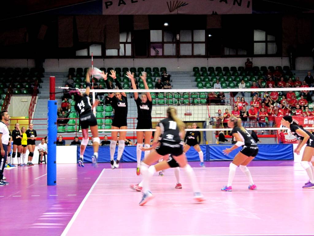 La UYBA nella prima semifinale del Trofeo Bellomo