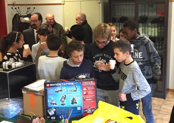 Bisuschio - Un robot e una stampante 3D per la scuola