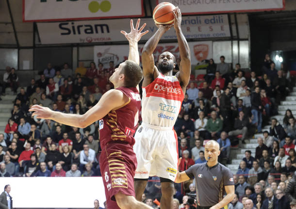 Openjobmetis - Umana Reyer 60-73