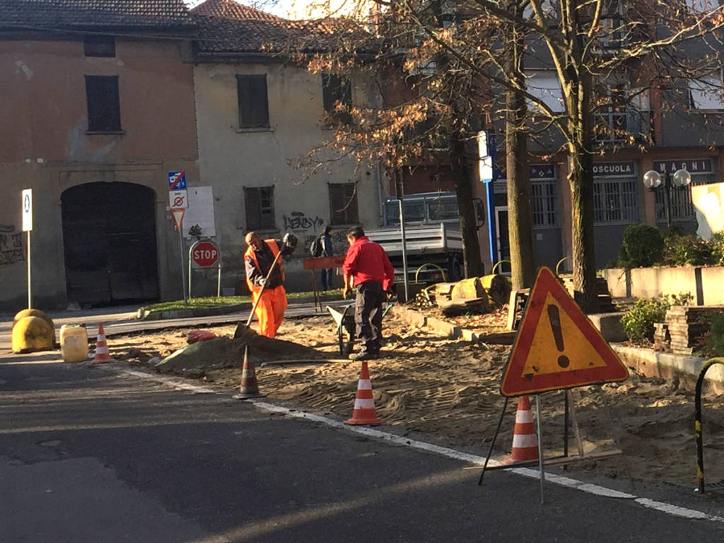 Vedano Olona - Nuovi parcheggi in piazza san Rocco