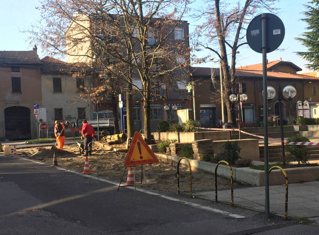 Vedano Olona - Nuovi parcheggi in piazza san Rocco