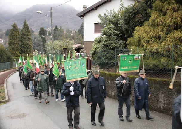 L’omaggio degli Alpini ai Caduti