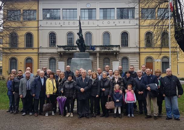 Tradate, elezioni comunali: Forza Italia in piazza Mazzini