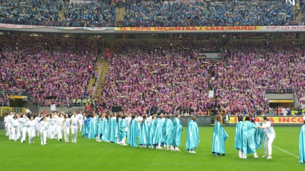 San Siro, il Papa incontra i ragazzi