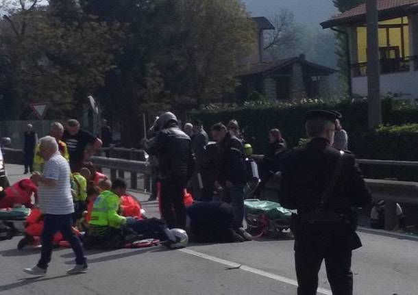 Incidente a Cuveglio auto moto