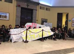 protesta educatrici consiglio comunale busto arsizio