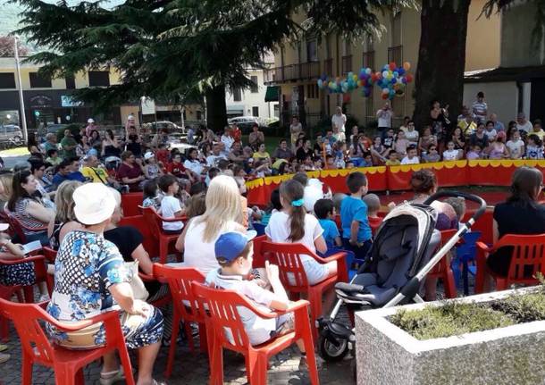 Bimbi padroni della piazza