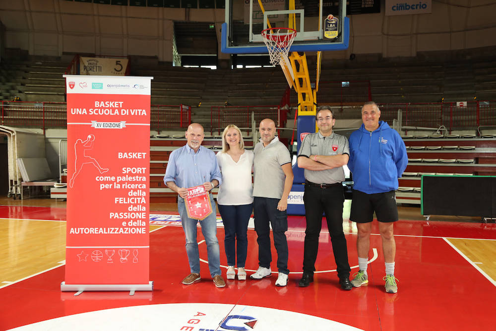 Le premiazioni di \"Basket: una scuola di vita\"